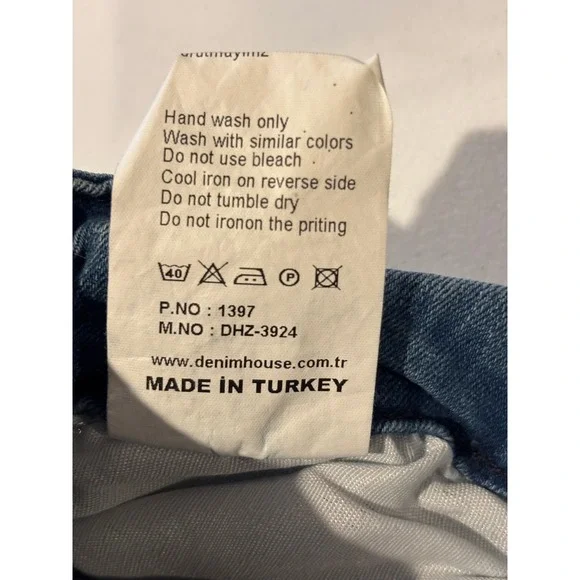 NWT --- Denim House Jeans Womens W32 L32 Distressed Skinny Frayed Hem Blue NWT-- - Picture 10 of 13